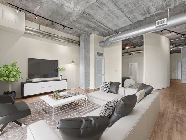 1616 Fountain View Drive 509, Houston, TX 77057