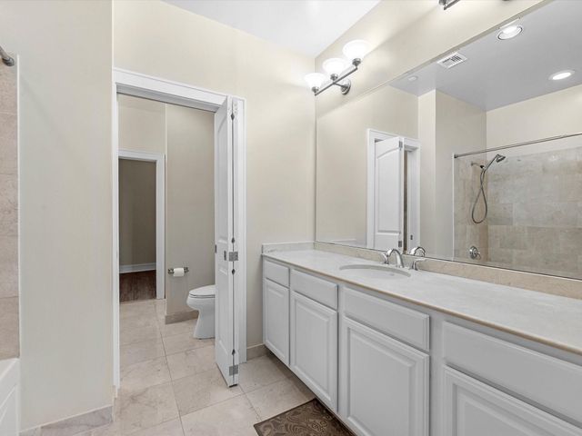 1616 Fountain View Drive 509, Houston, TX 77057