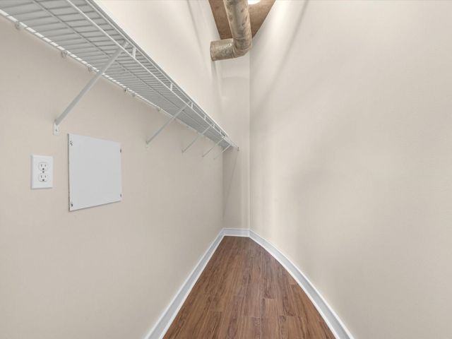 1616 Fountain View Drive 509, Houston, TX 77057