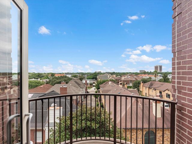 1616 Fountain View Drive 509, Houston, TX 77057