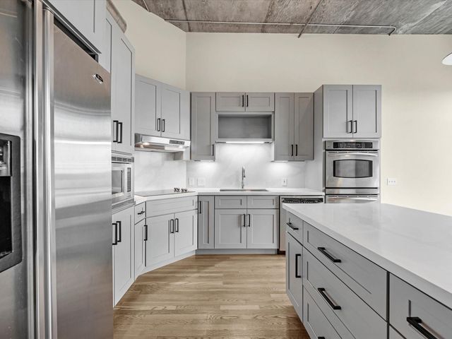 1616 Fountain View Drive 509, Houston, TX 77057