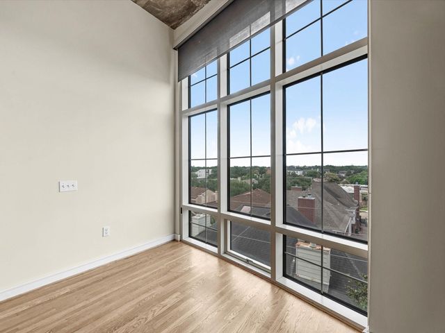 1616 Fountain View Drive 509, Houston, TX 77057