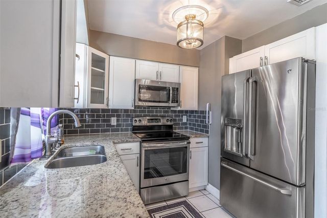 3226 KELVINGTON DRIVE, Orlando, FL 32810