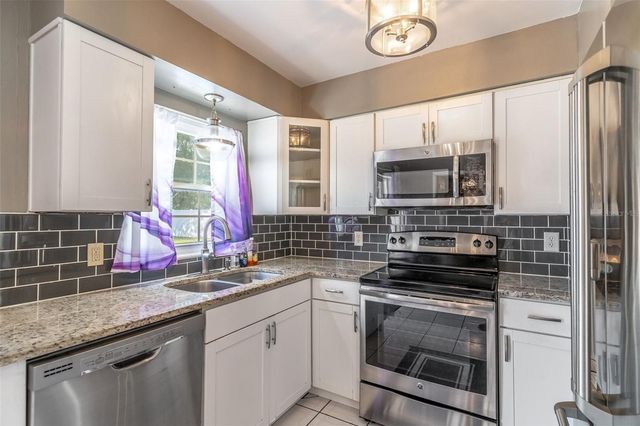 3226 KELVINGTON DRIVE, Orlando, FL 32810