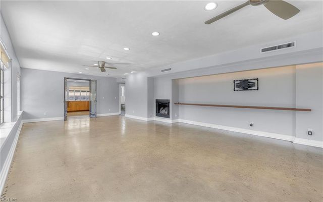 211 W Freemason ST, Norfolk, VA 23510