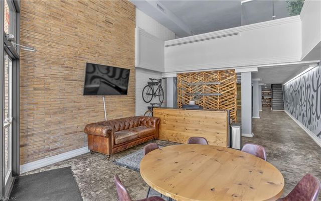 211 W Freemason ST, Norfolk, VA 23510