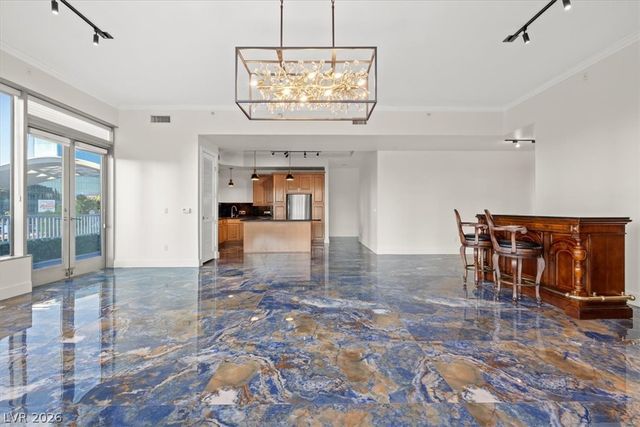 360 East Desert Inn Road 407, Las Vegas, NV 89109