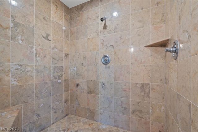 360 East Desert Inn Road 407, Las Vegas, NV 89109