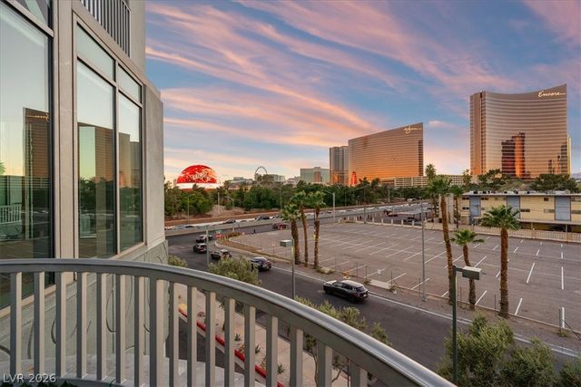 360 East Desert Inn Road 407, Las Vegas, NV 89109