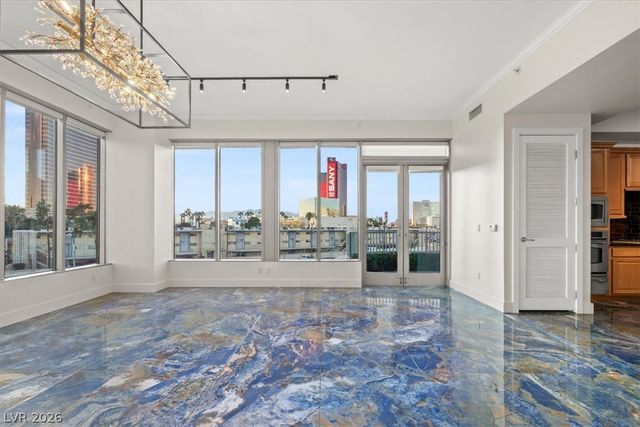 360 East Desert Inn Road 407, Las Vegas, NV 89109