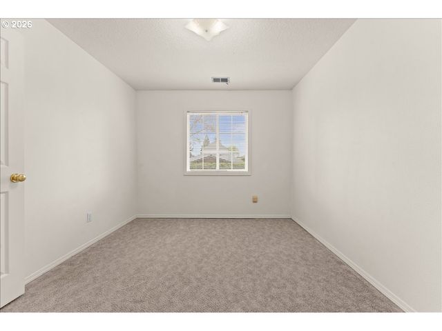 1123 GRANT St, Oregon City, OR 97045
