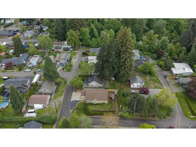 1123 GRANT St, Oregon City, OR 97045