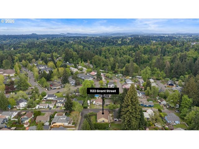 1123 GRANT St, Oregon City, OR 97045