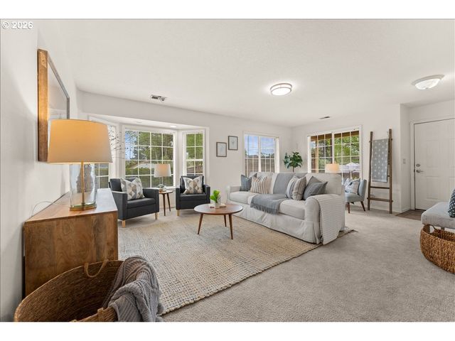 1123 GRANT St, Oregon City, OR 97045