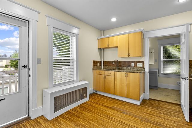 35 Payne 2, Quincy, MA 02169