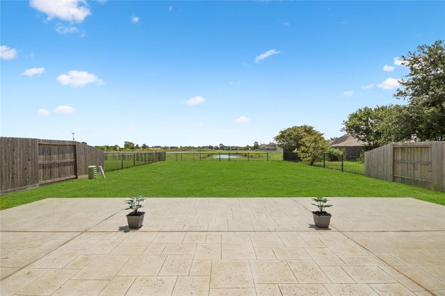 22418 Bridgestone Ridge Drive, Spring, TX 77388