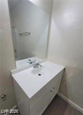 304 Orland Street 39, Las Vegas, NV 89107
