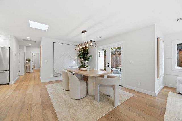 735 Coastland Drive, Palo Alto, CA 94303