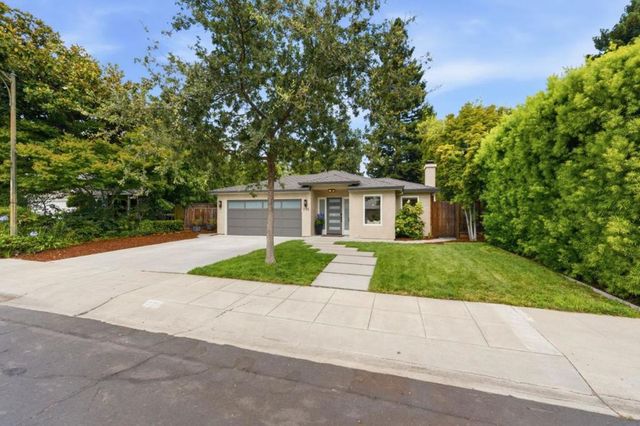 735 Coastland Drive, Palo Alto, CA 94303