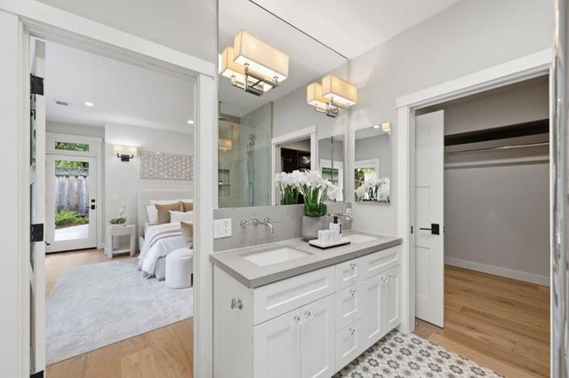 735 Coastland Drive, Palo Alto, CA 94303