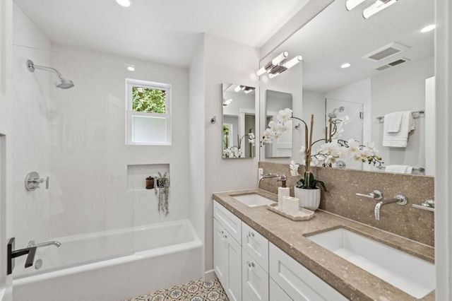 735 Coastland Drive, Palo Alto, CA 94303
