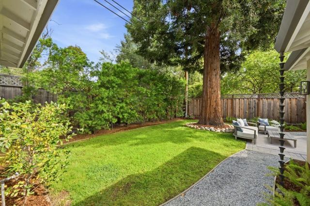 735 Coastland Drive, Palo Alto, CA 94303