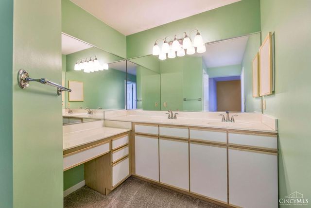 55 Cove Court, Hamilton, OH 45013