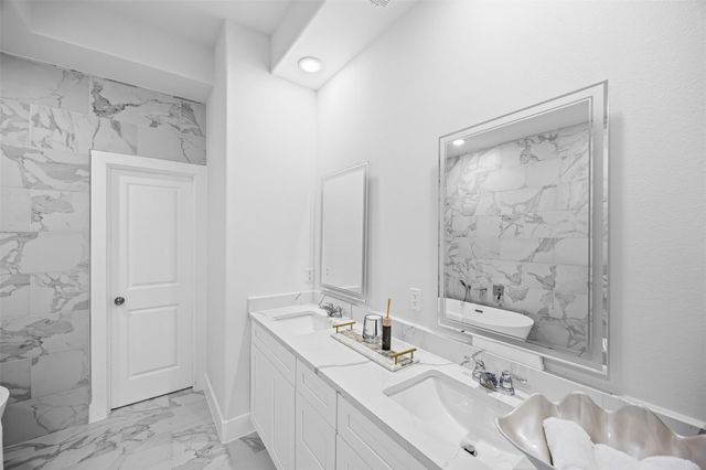 6721 Saint Augustine Street, Houston, TX 77021