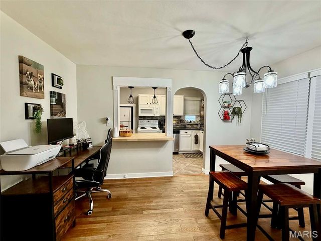 140 Wood River Avenue, East Alton, IL 62024