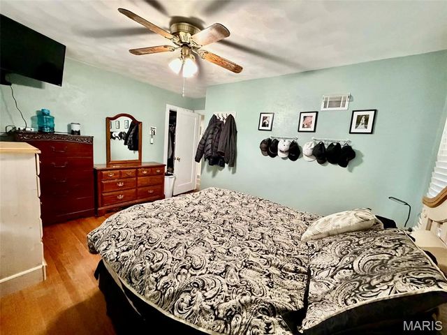 140 Wood River Avenue, East Alton, IL 62024