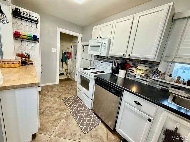 140 Wood River Avenue, East Alton, IL 62024