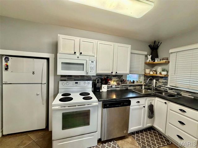 140 Wood River Avenue, East Alton, IL 62024