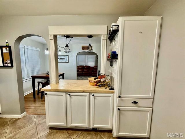 140 Wood River Avenue, East Alton, IL 62024