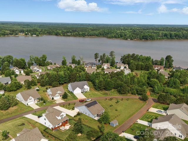 11225 Island View Lane, Lancaster, SC 29720