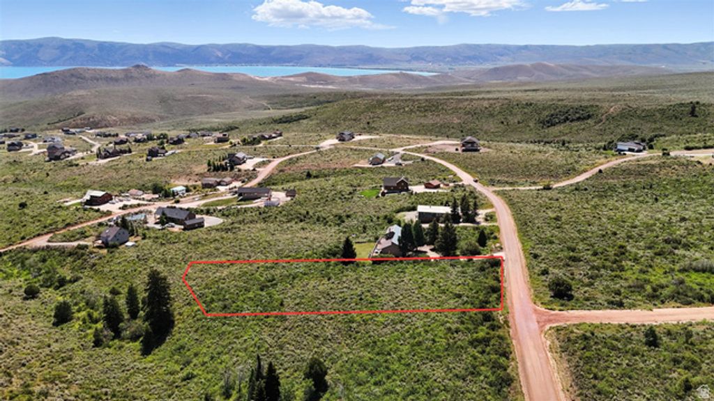 Image 30 of property listing at 3436 SWEETWATER PKWY # 22, Garden City, UT 84028
