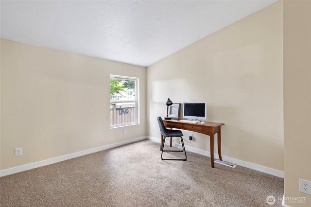 1320 N Oak Harbor Street #1, Oak Harbor, WA 98277