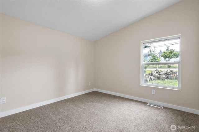 1320 N Oak Harbor Street #1, Oak Harbor, WA 98277