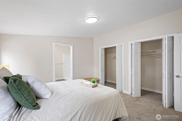 1320 N Oak Harbor Street #1, Oak Harbor, WA 98277