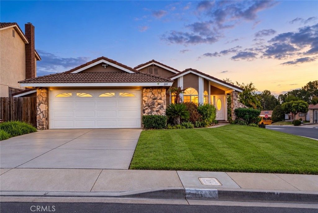 201 S Brookside Court, Anaheim, CA 92808 — exterior