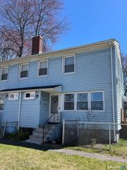 70 Baird Court, Stratford, CT 06614