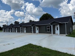 108 Looney St N, Cowan, TN 37318