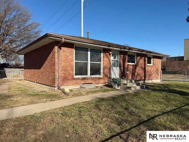 5540 Lillibridge Street, Lincoln, NE 68506