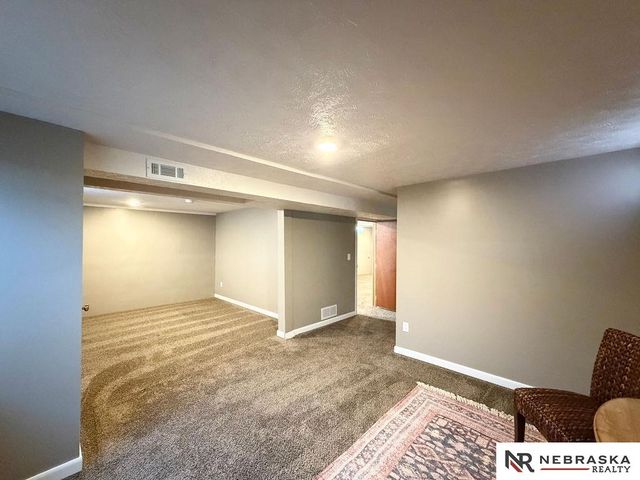 5540 Lillibridge Street, Lincoln, NE 68506