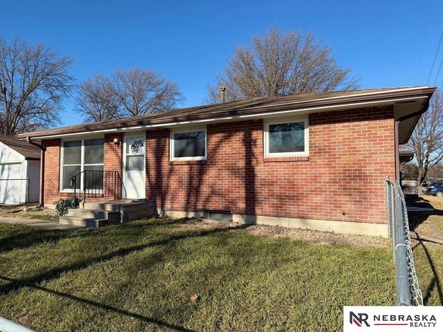 5540 Lillibridge Street, Lincoln, NE 68506