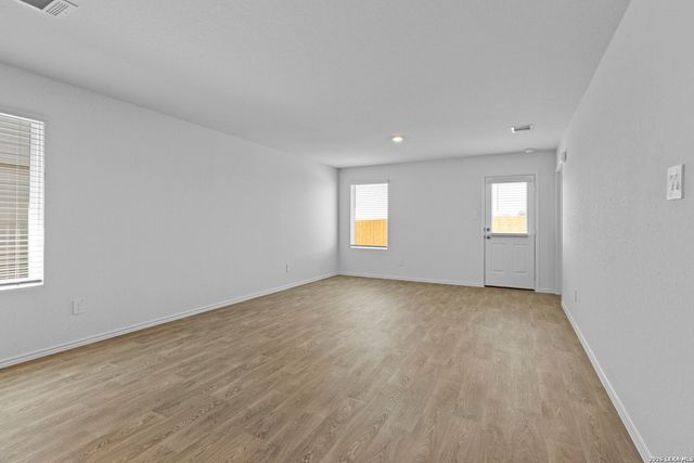 16059 Mahogany Way, Elmendorf, TX 78112