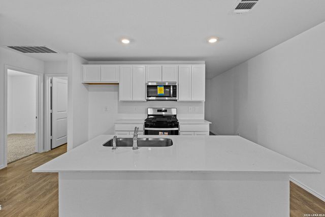 16059 Mahogany Way, Elmendorf, TX 78112