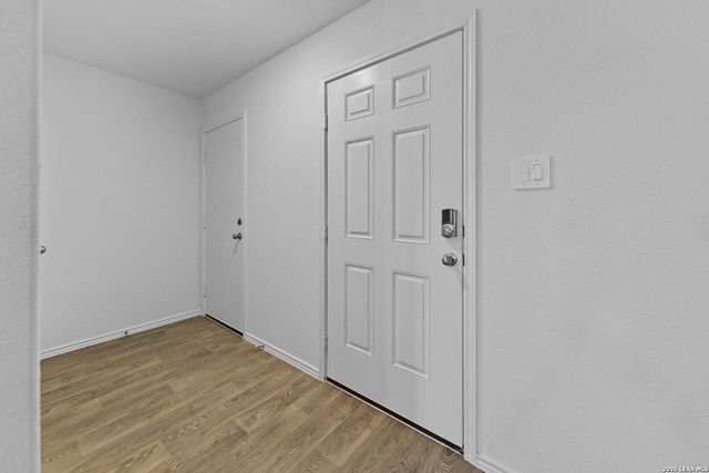 16059 Mahogany Way, Elmendorf, TX 78112