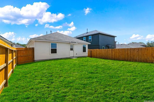 16059 Mahogany Way, Elmendorf, TX 78112
