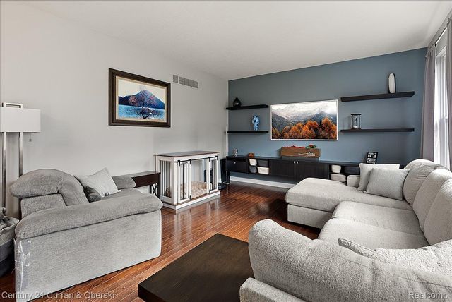 27476 Belgrave Place, Novi, MI 48374