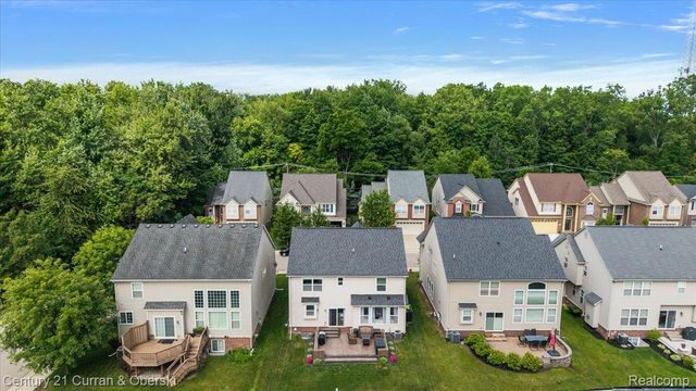 27476 Belgrave Place, Novi, MI 48374